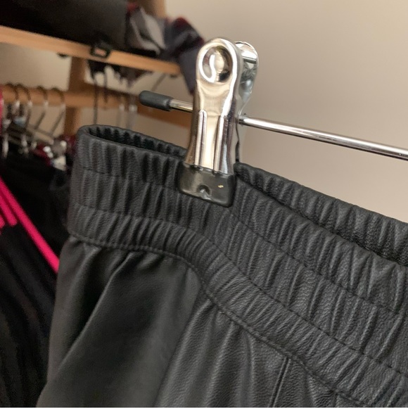 🖤 ASOS Faux Leather Pants 🖤 - Picture 4 of 11